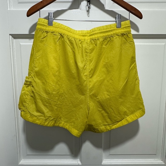 Outdoor Voices Women's Bright Yellow Windbreaker 3” Shorts size M EUC - Picture 4 of 6
